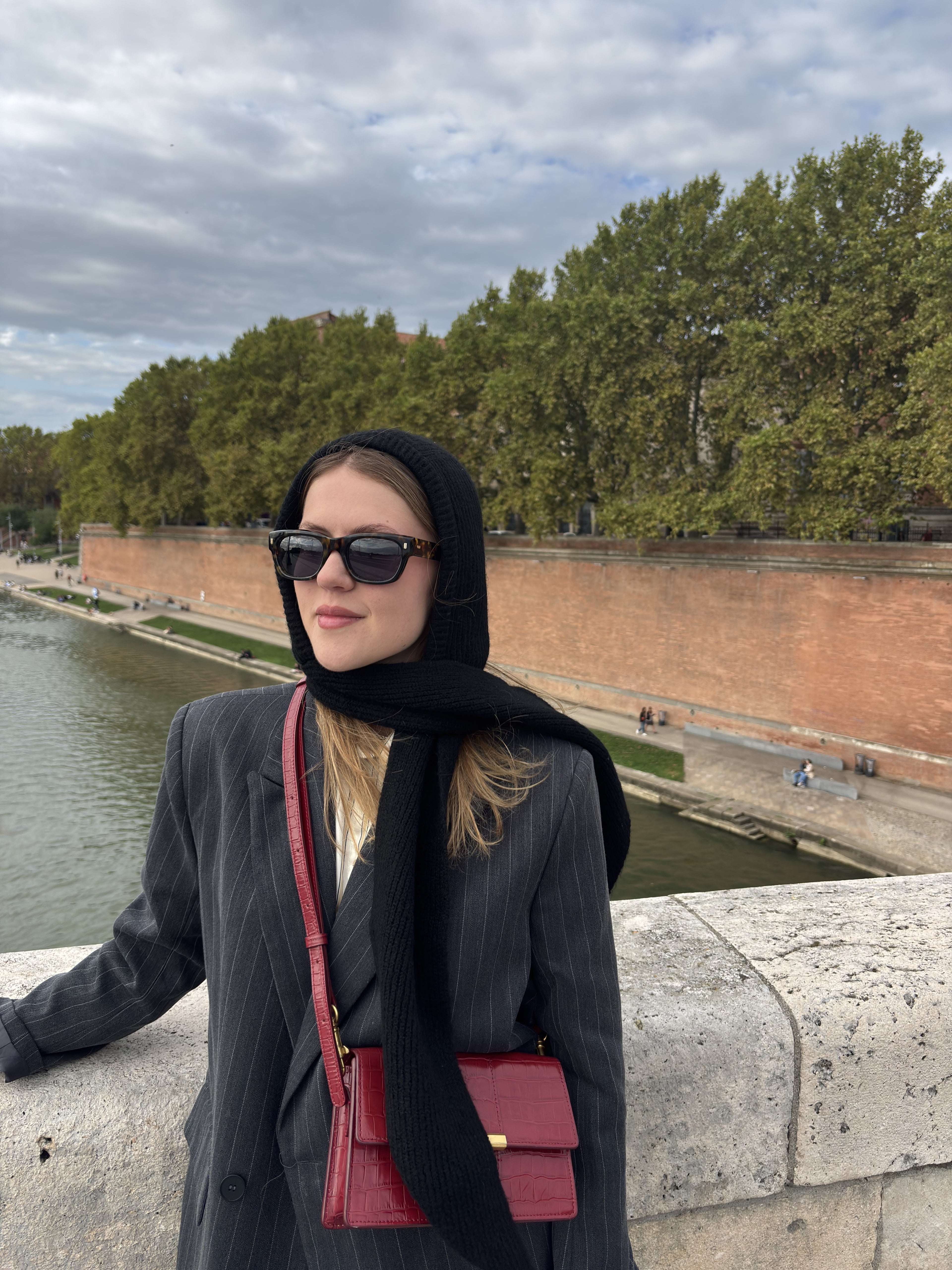 🎁 1 ACHETÉ = 1 OFFERT | Écharpe-Capuche Sophie Hood - Prête à Porter